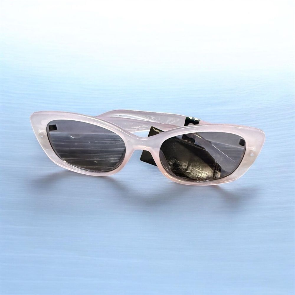 True Religion Sunglasses - Picture 3 of 4
